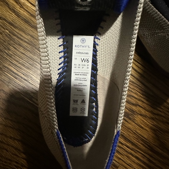 Rothy’s the point light gray size 6 - Picture 2 of 4